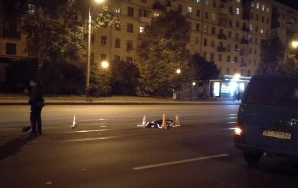 ДТП на Московском пр-те: мажор с донецкими номерами насмерть сбил девушку на пешеходном переходе (фото)