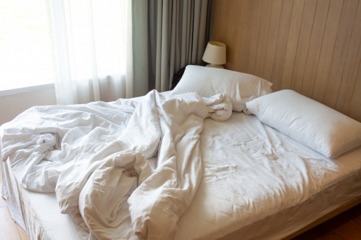 Врач рассказала, почему привычка заправлять кровать по утрам опасна для здоровья