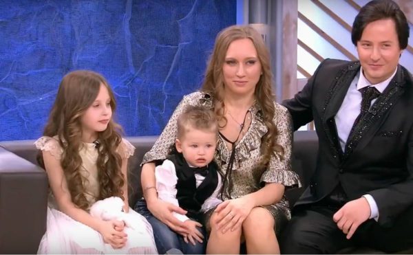 42-летний Витас стал отцом в третий раз: как выглядит жена и уже трое детей  артиста. Новости дозвілля в Украине Харькове. Весь Харьков