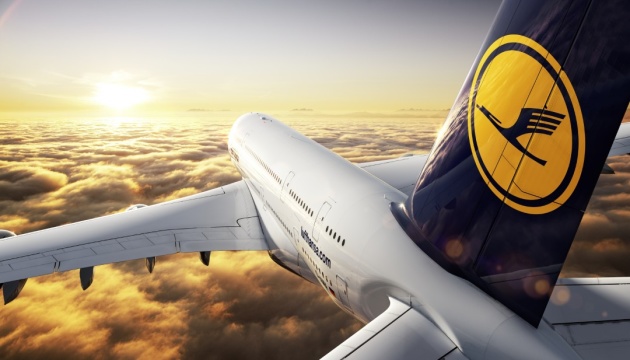 Lufthansa продовжує здійснювати рейси в Україну