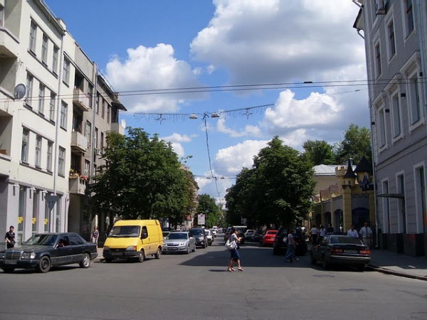 Улица Петровского Фото
