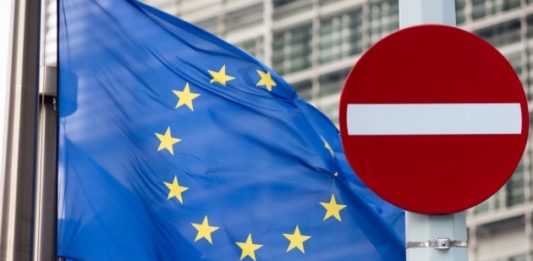 Совет ЕС продлил санкции против России: детали решения