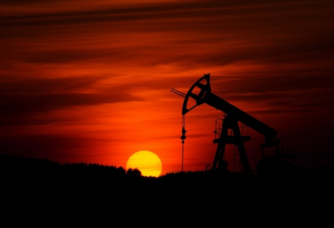 Ціни на нафту зросли на тлі перебоїв постачання з Казахстану та Лівії