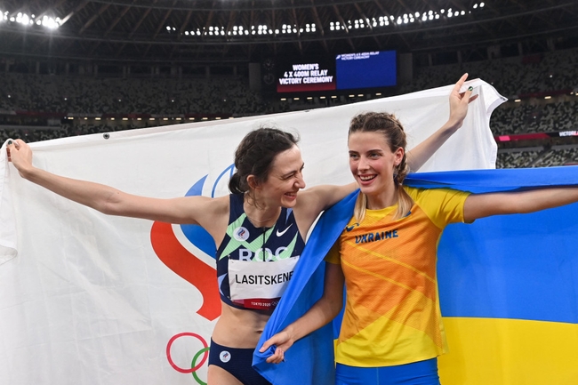 Не повинні бути поруч, коли стоять росіяни з прапором: українським спортсменам провели інструктаж, як поводитись на Олімпіаді-2022