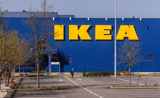 Шведський меблевий гігант IKEA продає свої чотири заводи в Росії та скорочує працівників
