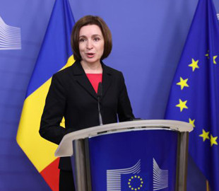 Санду обіцяє захисні заходи, якщо РФ зазіхне на суверенітет Молдови