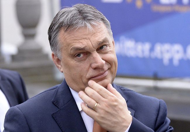 ЕС замораживает финансирование Венгрии из-за коррупции