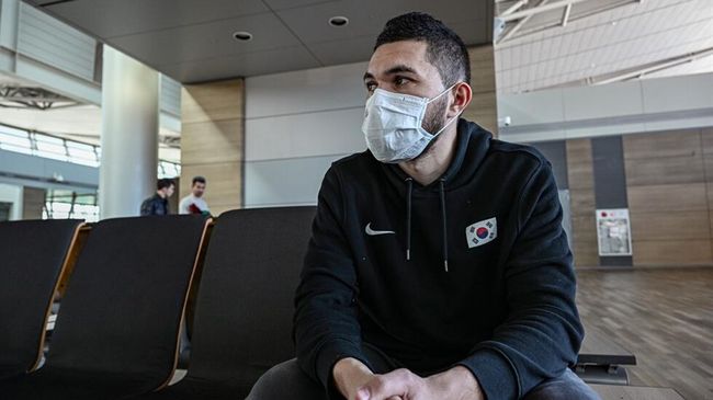 Російський футболіст ховається від мобілізації в аеропорту Південної Кореї