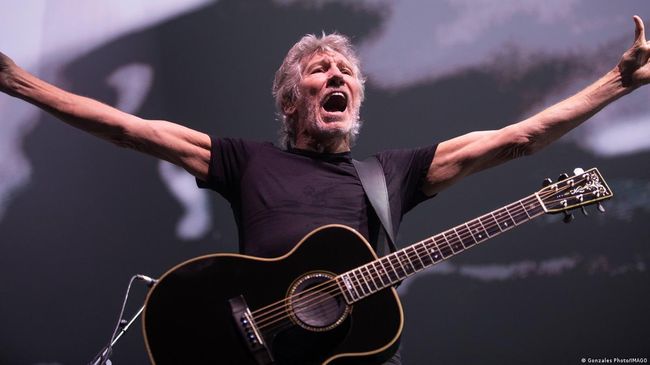 Музыканту Pink Floyd не смогли отменить концерт в Германии