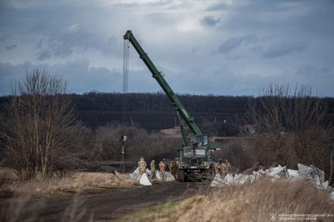 “Зуби дракона” виростають на Харківщині: як будують фортифікації біля кордону