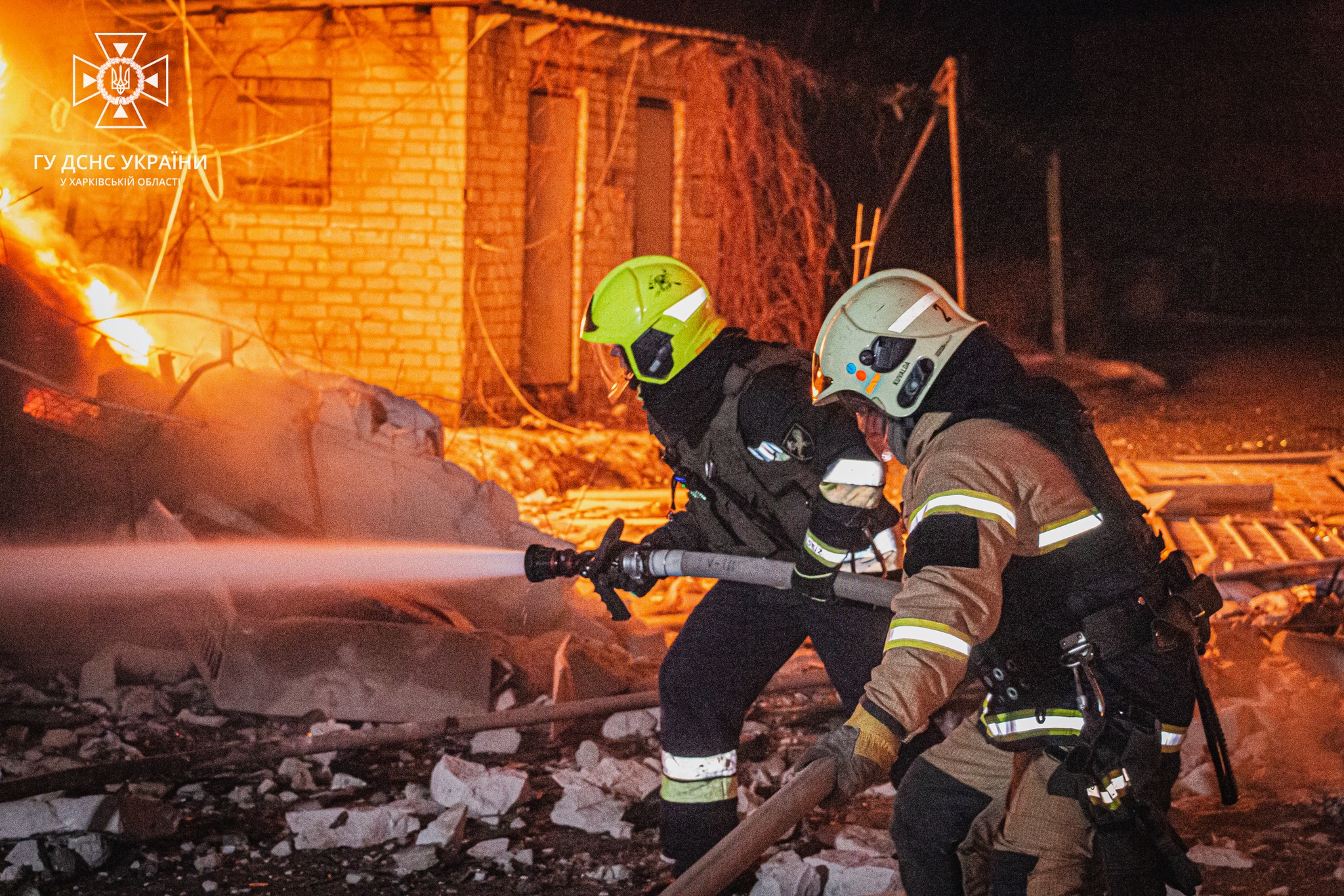 Харків. Рятувальники ліквідували наслідки ворожої атаки безпілотниками по місту