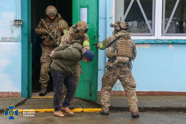 СБУ та Сили оборони відпрацювали знешкодження ворожих ДРГ поблизу енергооб’єктів Хмельниччини