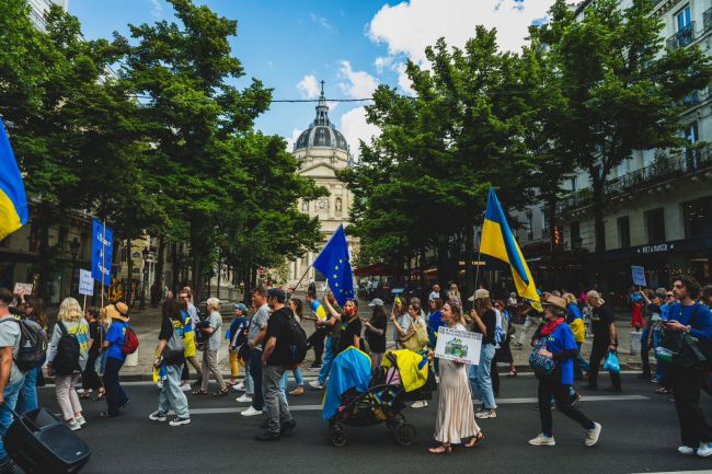 Їх вбила росія: у Парижі пройшов марш вшанування українських спортсменів