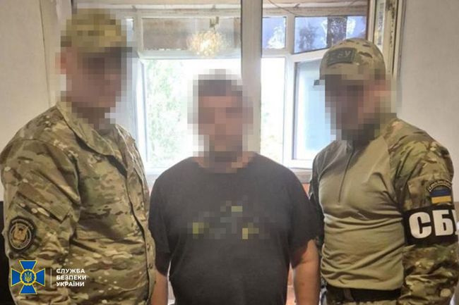 СБУ та ДБР затримали агента російського гру, який, прикриваючись посадою лісника, шпигував за оборонцями Харкова